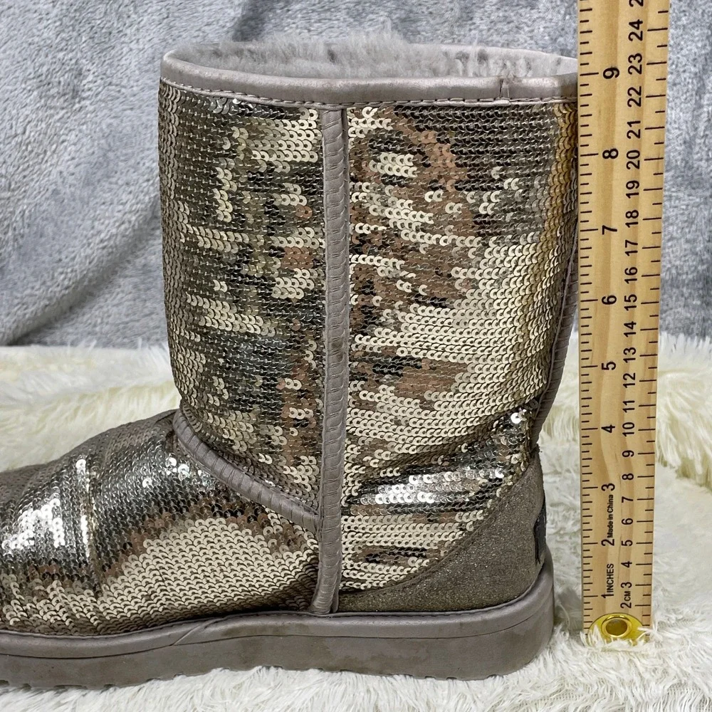 UGG classic short